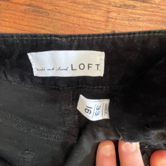 LOFT Black Skinny Pants - Picture 2 of 6